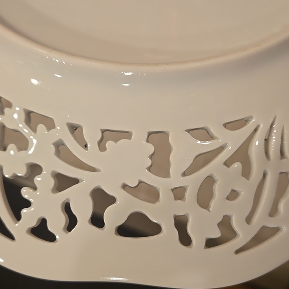 Oscar de la Renta Vintage Belmonte White Elegant Lattice Porcelain Serving Plate - Picture 6 of 7